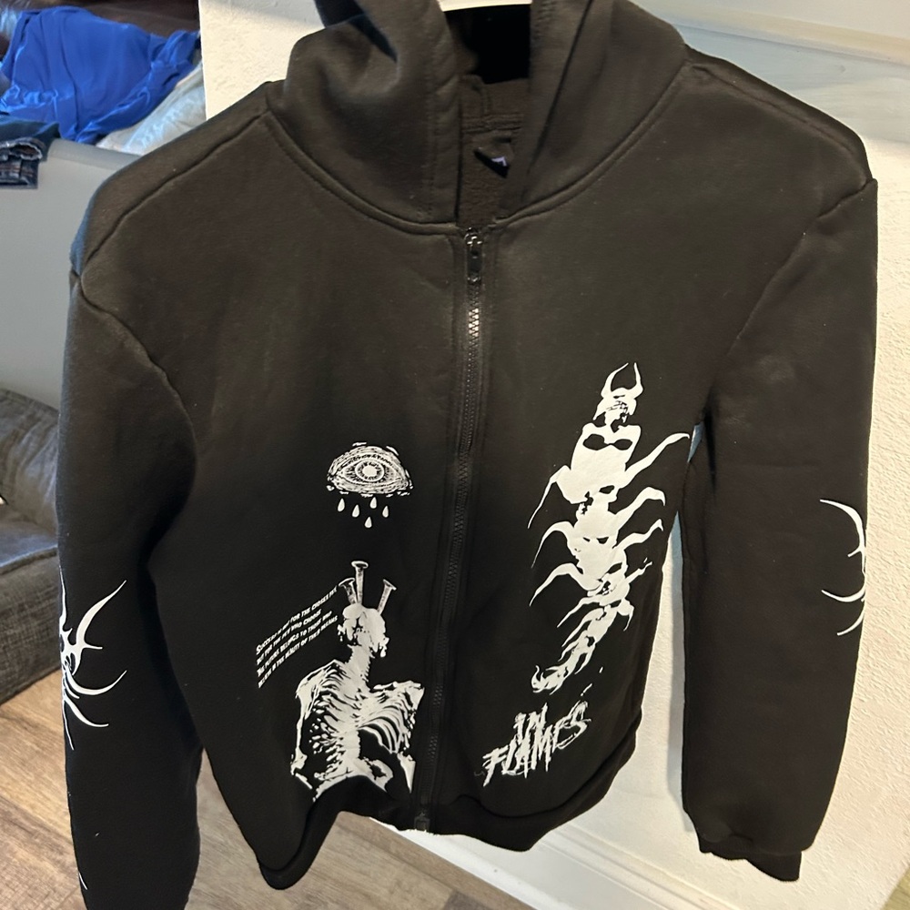 Romwe ,Black Graphic Hoodie with White Designs